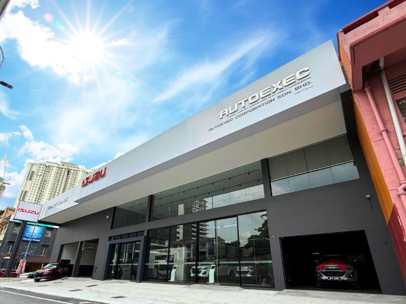 Showroom Edit – 10