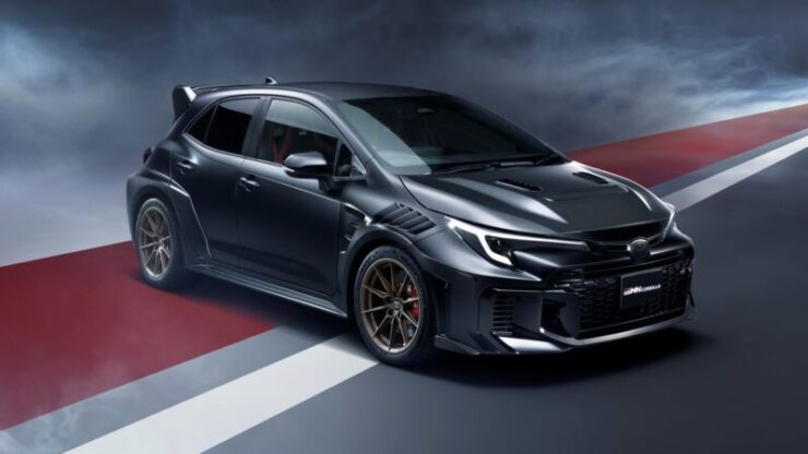 Toyota GRMN Corolla 2027 01