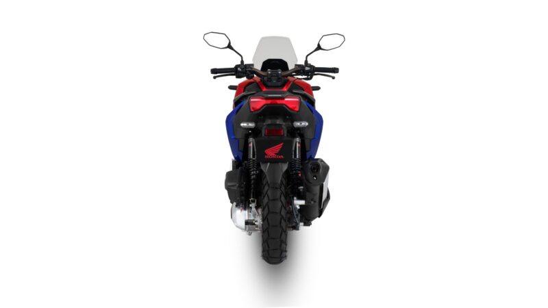 Honda ADV160 Spider-Man Edition 2026 04