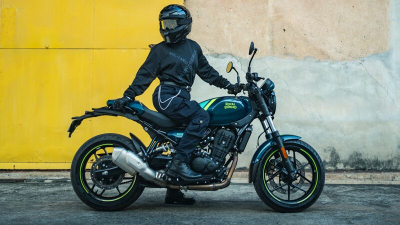 Royal Enfield Guerilla Apex 2026 (12)